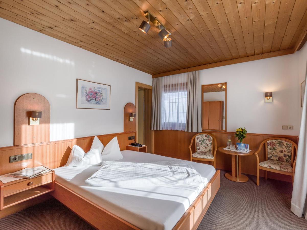 Hotel Koessler Тукс Екстер'єр фото