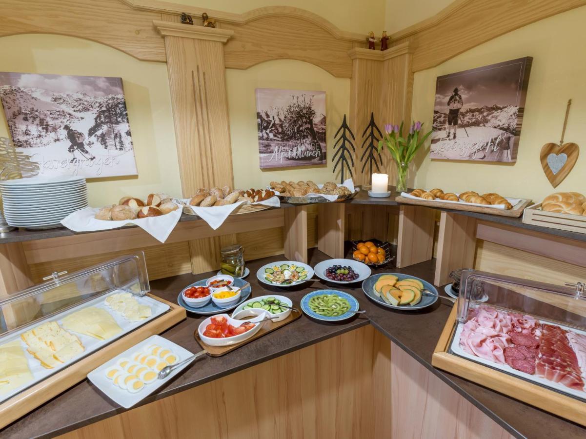 Hotel Koessler Тукс Екстер'єр фото